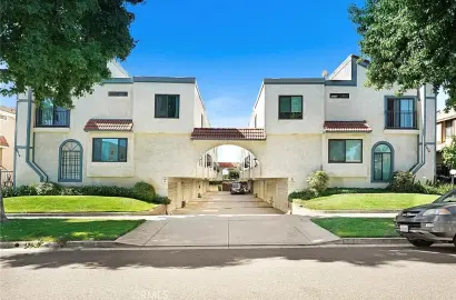 3 beds luxury house