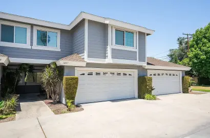 Luxurious two story condo