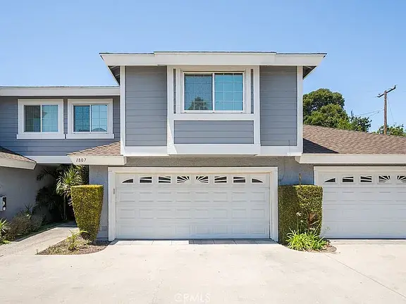 Luxurious two story condo