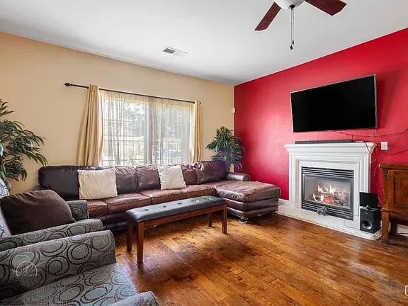 Luxurious 4 Bedroom spacious apartment