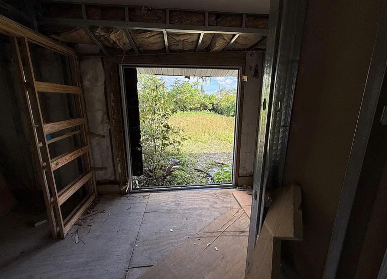 A 4-bed, 3bath Single-family House A 4-bed, 3bath Single-family House