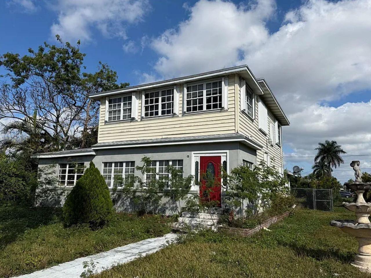 A 4-bed, 3bath Single-family House A 4-bed, 3bath Single-family House