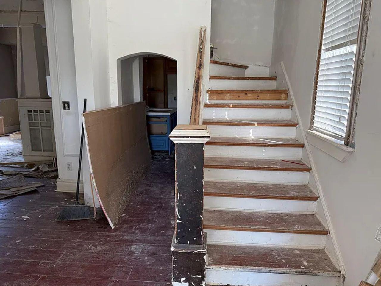 A 4-bed, 3bath Single-family House A 4-bed, 3bath Single-family House